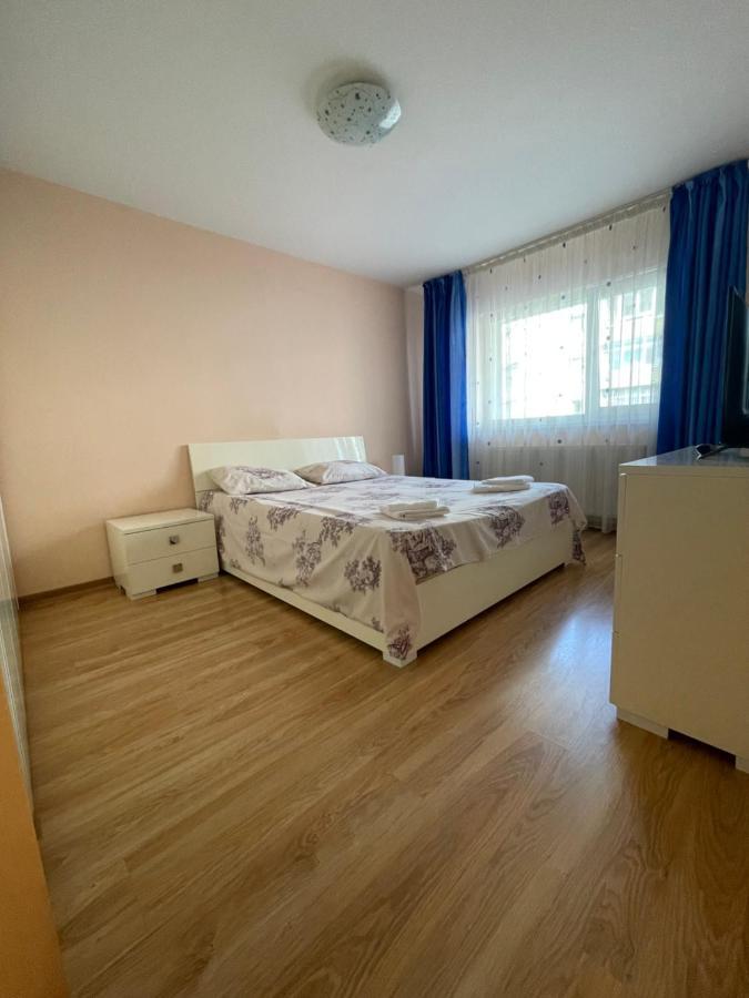 Апартаменты Cerna Apartament Брашов Экстерьер фото
